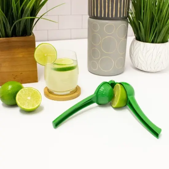 BergHOFF CooknCo 8" Cast Aluminum Manual Lime Squeezer image {5}