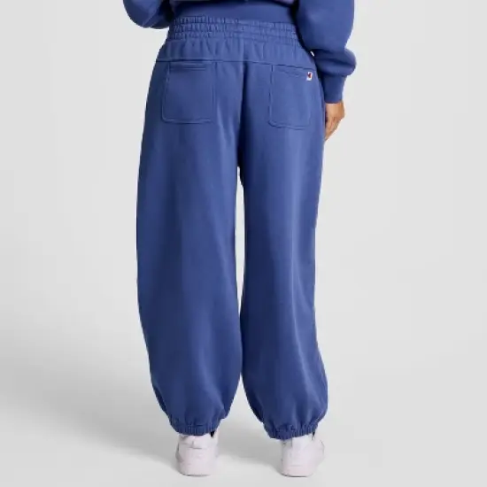 Champion Women's Cropped Fleece Joggers image {1}
