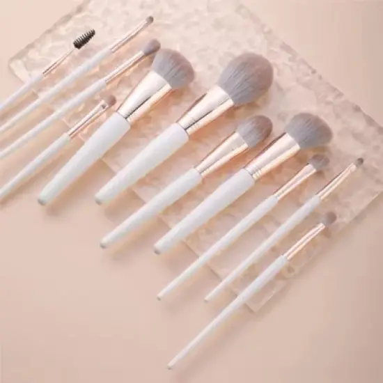 BABYYER The 11 Piece Makeup Brush Set Is Meticulously Crafted , Designed To Meet A Variety Of Makeup Needs, And Is The Ideal Choice For Makeup image {2}