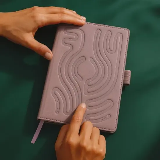 Lifelines Writing Bundle with Lava Pen and Journal Highlighter Black image {1}