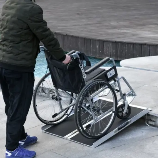 HOMCOM Aluminum Portable Skidproof PVC Folding Wheelchair Ramp, 3' image {1}