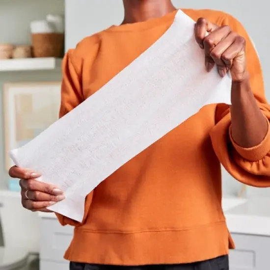 McKesson Personal Cleansing Wipe Unscented Soft Pack, Alcohol & Paraben-Free, Snap Lid, 96 Wipes per Pack image {4}