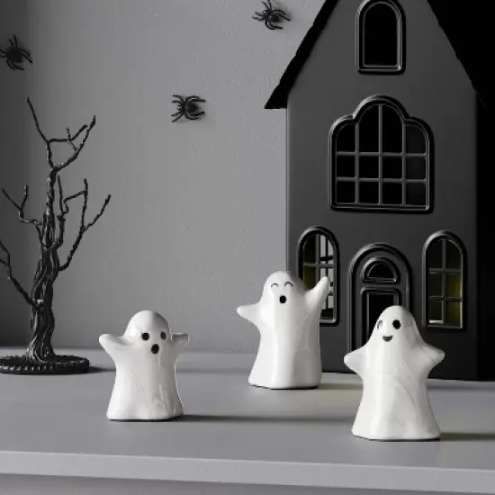 3pc Ghosts Mini Mantle Ceramic Decorative Accent Set - Hyde and EEK! Boutique&trade; image {1}