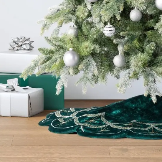 48" Christmas Dia Art Deco Embellished Soft Velvet Tree Skirt Green - Wondershop&trade; image {1}