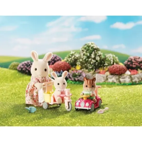 Calico Critters Apple and Jake's Ride n Play image {1}