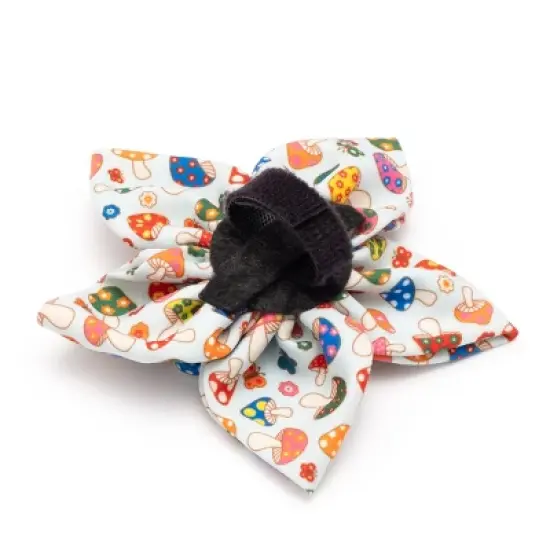 The Worthy Dog Mushrooms Flower - Adjustable Pet Accessory image {1}