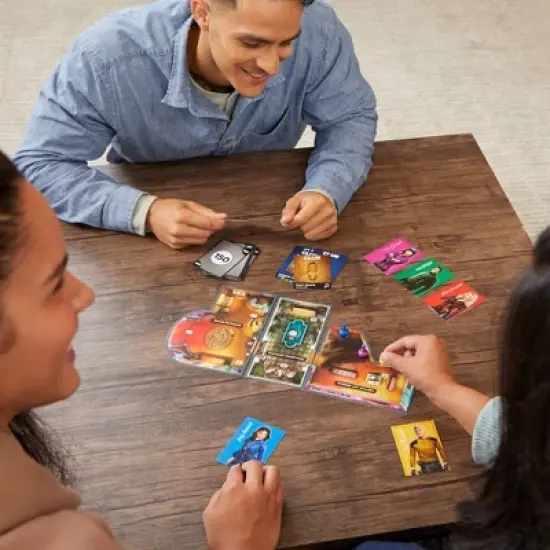 Clue Escape Robbery at the Museum Board Game image {11}