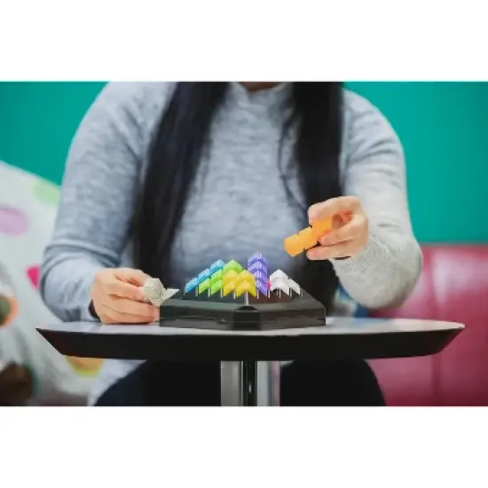 Educational Insights Kanoodle Pyramid Board Game image {4}