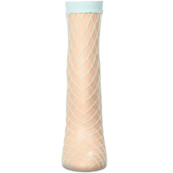 Memoi Women's Nothing But Net Fishnet Anklet Socks image {1}