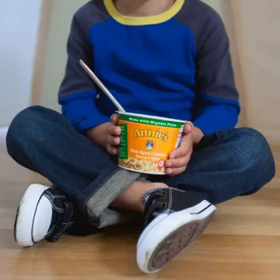 Annie's Real Aged Cheddar Mac & Cheese Microwavable Cups image {3}