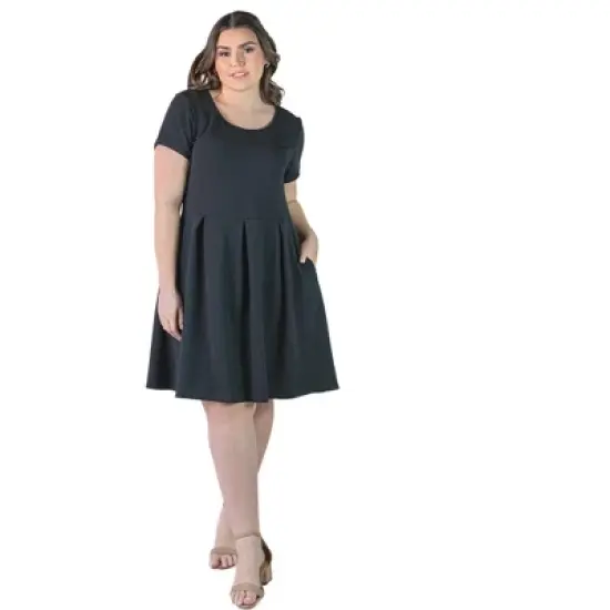 Plus Size Scoop Neck Knee Length Pleated Pocket Dress image {4}