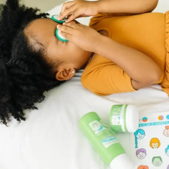 Melissa & Doug LOVE YOUR LOOK - Salon & Spa Play Set image {7}