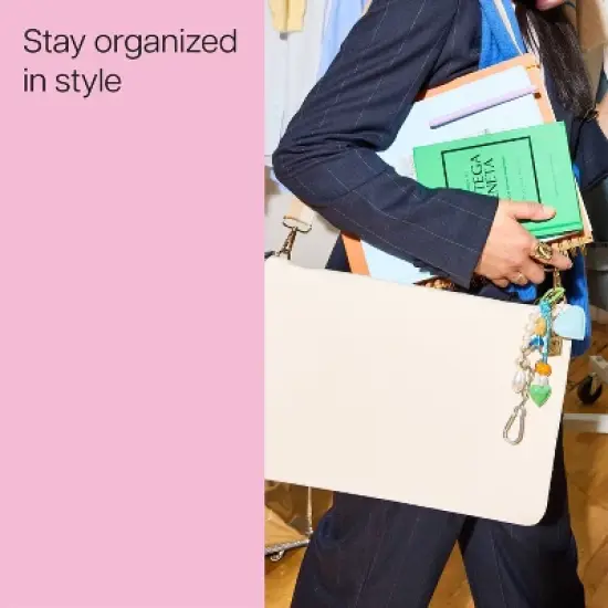 Noted by Post-it Hybrid Laptop Messenger Bag with Two Removable Straps image {3}