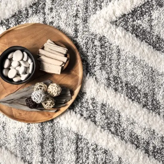 nuLOOM Fleur Geometric High/Low Tassel Area Rug image {5}