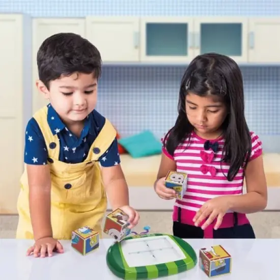 CoComelon Musical Clever Blocks image {4}