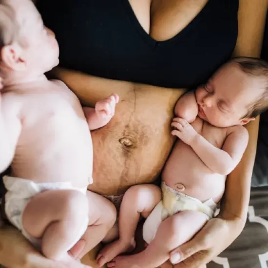 Lansinoh Hot and Cold Pads for Postpartum Essentials - 2ct image {9}