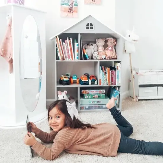 Dollhouse Bookcase - WildKin image {3}
