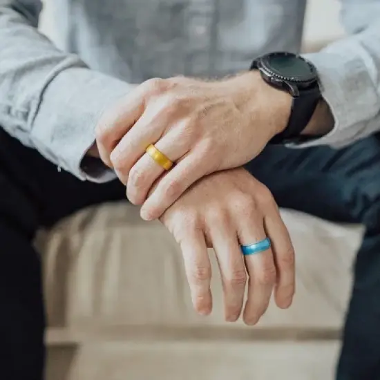 Enso Rings Star Wars Darth Vader Lightsaber Classic Silicone Ring - Black/Red image {1}