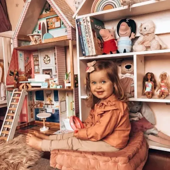 Kidkraft Matilda Wooden Dollhouse with 23 Accessories image {10}