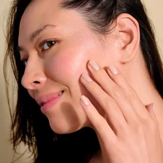 Neutrogena Ultra Sheer Moisturizing Sunscreen - SPF 60+ - 1.7oz image {3}