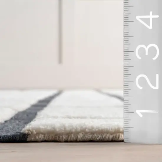 Nuloom Rowena Checked Wool Area Rug image {2}