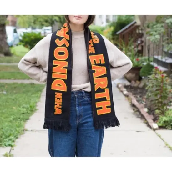 Nerd Block Jurassic Park Large Knitted Scarf "When Dinosaurs Ruled The Earth" image {3}
