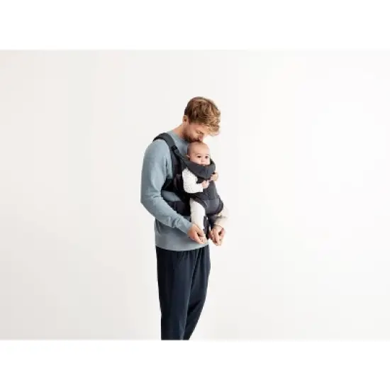 BabyBjorn Baby Carrier Free in 3D Mesh image {5}