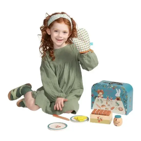 Manhattan Toy Forest Tales 17-Piece Pretend Bread Baking and Serving Set for Two with Carrying Case image {11}