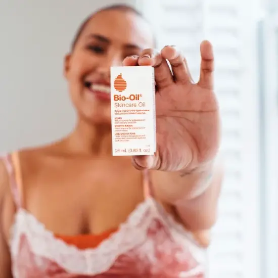 Bio-Oil Skincare Oil for Scars and Stretchmarks, Serum Hydrates Skin and Reduce Appearance of Scars image {2}