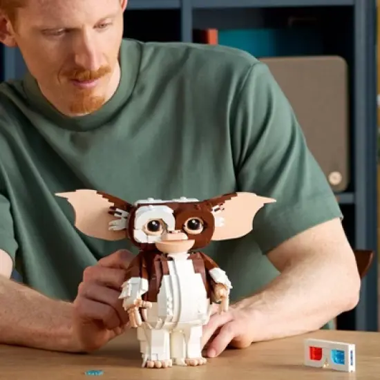 LEGO Ideas Gremlins: Gizmo Building Set 21361 image {5}