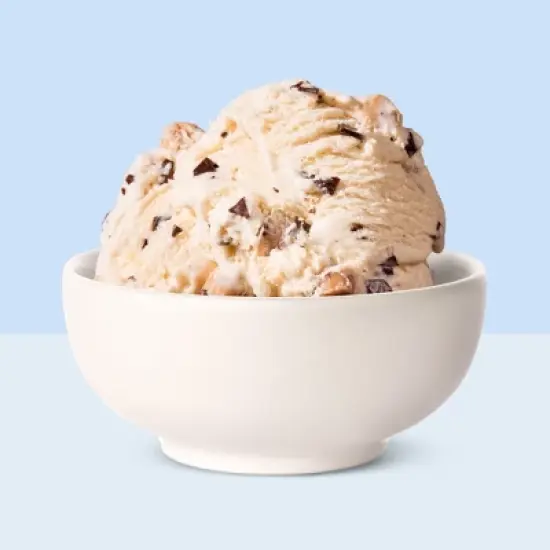 Tillamook Chocolate Chip Cookie Dough Ice Cream - 48 fl oz image {1}