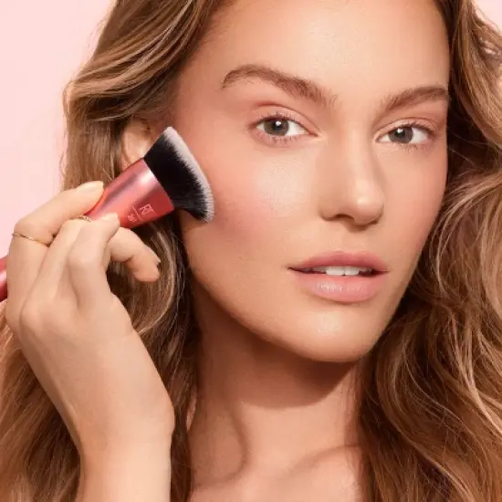 Real Techniques Snatch + Sculpt Contour Makeup Brush image {3}