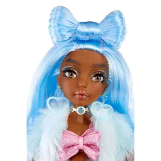 Mermaze Mermaidz Color Change Shellnelle Mermaid Fashion Doll with Accessories image {3}