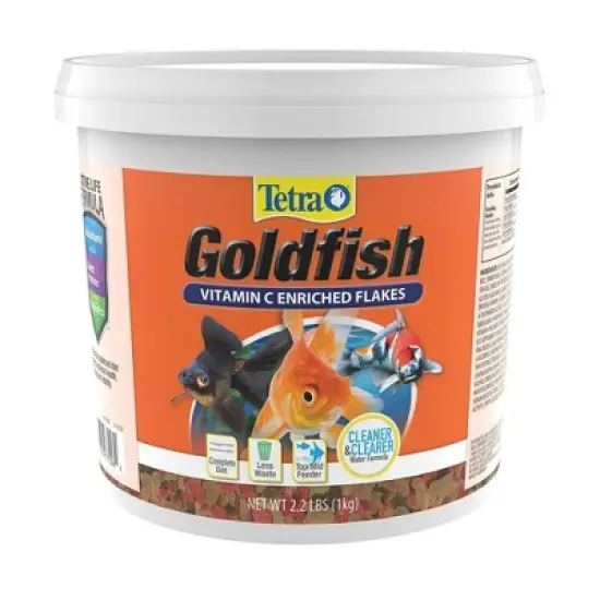Tetra Clear Water Formula Goldfish Flakes Balanced Diet Fish Flavor Dry Fish Food - 2.2lbs image {1}