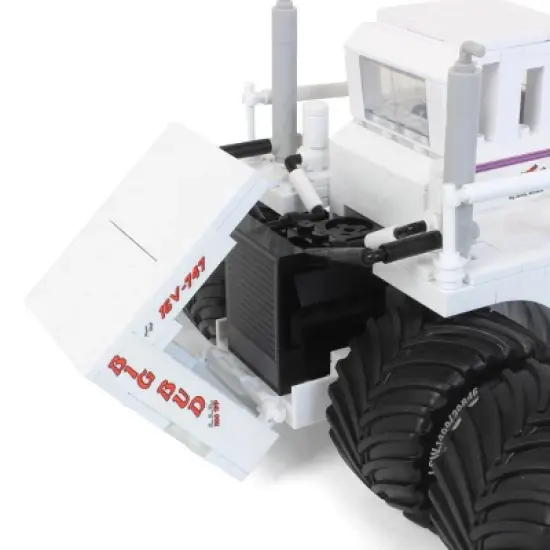 First Gear Big Bud 16V-747 Tractor 512-Piece Building Blocks Set 90-0573 image {4}