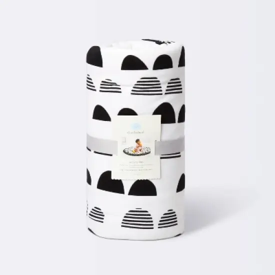 Round Activity Playmat Scallop - Cloud Island&trade; Black/White image {4}