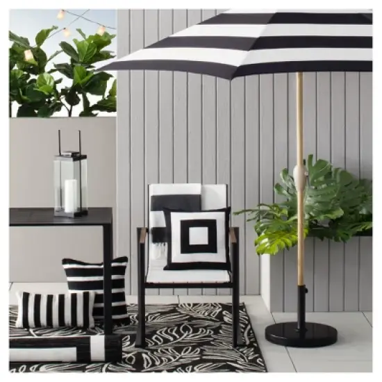 30" x 50" Leaves Outdoor Rug Black - Project 62&trade; image {1}