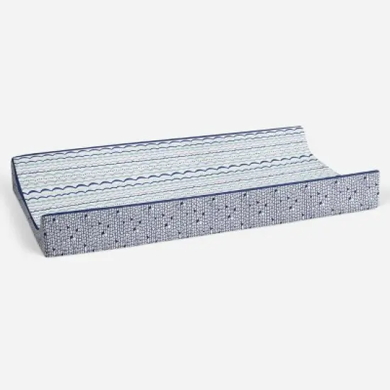 Bacati - Noah Printed Garland Mint/Navy Quilted Changing Pad Cover image {2}