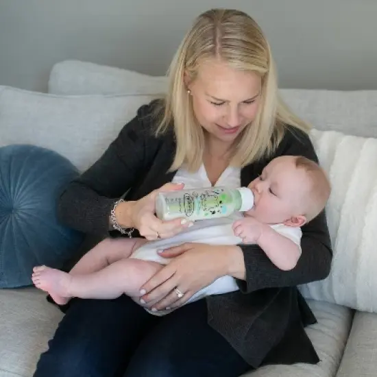 Dr. Brown's Anti-Colic Options+ Narrow-Neck Baby Bottle - Pig & Frog Deco - 8 fl oz/2pk image {9}