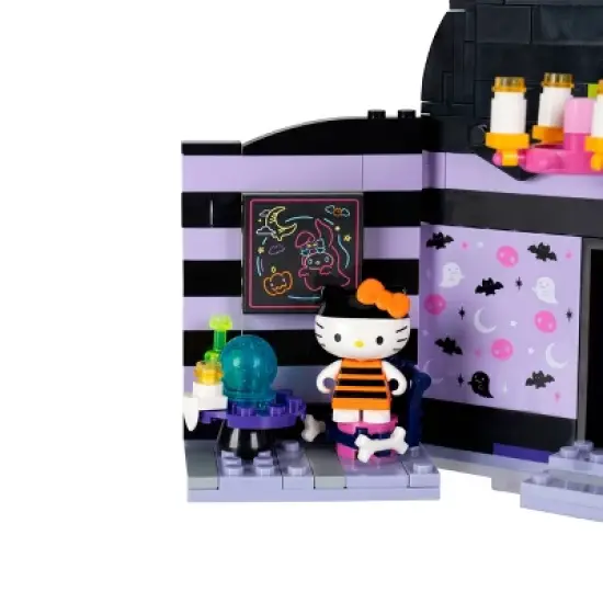 Hello Kitty Medium Playset & 2_1.5" Figures Sanrio Medium Building Set - Kuromi's Haunted House image {8}