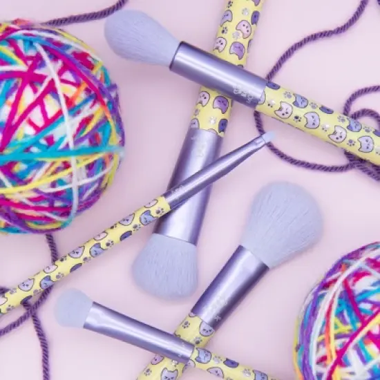 MODA Brush Pretty Paws 5pc Kitty Makeup Brush Kit, Includes Domed Shader, Angle Liner, and Accentuate Makeup Brushes image {2}