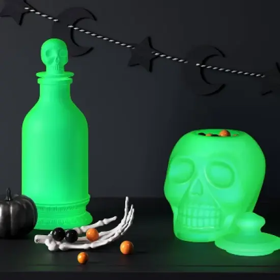 Plastic Blacklight Glow Skull Lid Bottle Figurine - Hyde and EEK! Boutique&trade; Neon Green image {1}