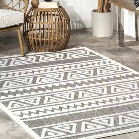 nuLOOM Lanelle Banded Indoor/Outdoor Patio Area Rug image {8}