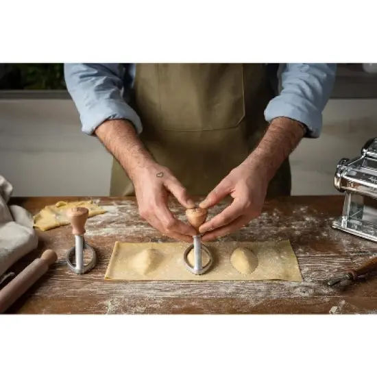 Marcato Classic Ravioli Maker Stamp, Oval, 4-Inch image {1}