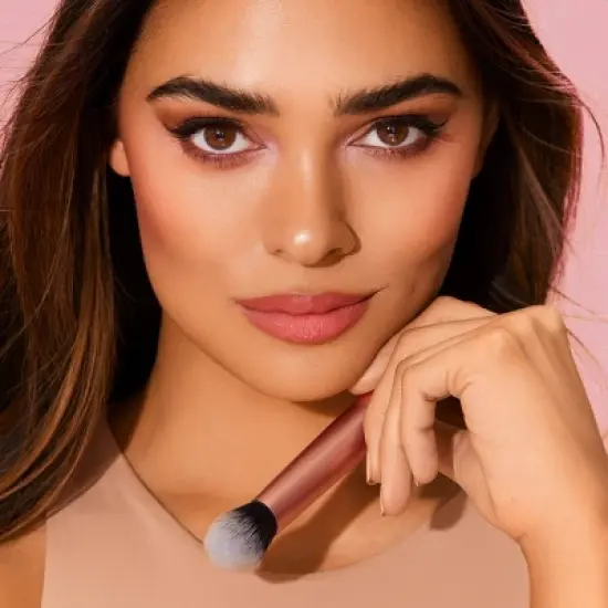 Real Techniques Everyday Essentials Makeup Brush Kit - 5pc image {4}