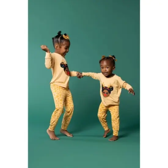 Elle Olivia Toddler Girls' 2pc Reindeer Pajama Set - Tan image {5}