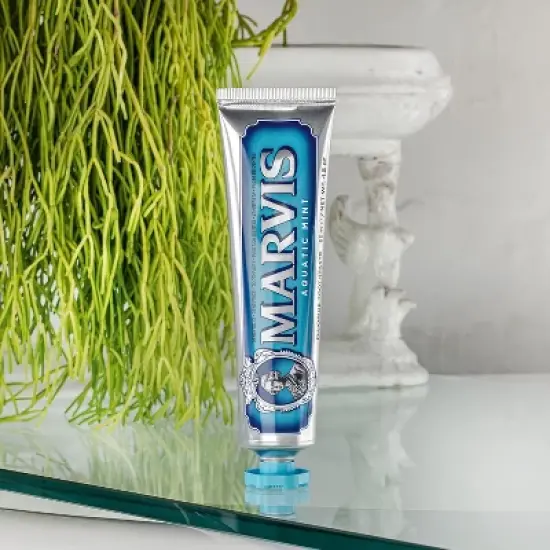 Marvis Toothpaste  - Aquatic Mint (4.5 oz FULL SIZE) Sensational Flavoured Tooth Paste Helps Remove Plaque & Promote Healthy Teeth Gums image {3}