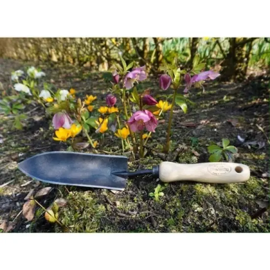 Tierra Garden Transplant Trowel image {3}