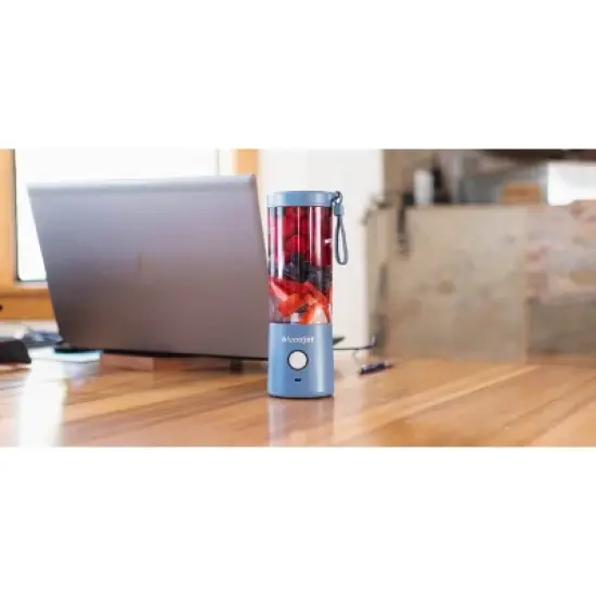 Blendjet 2 Portable Blender image {4}