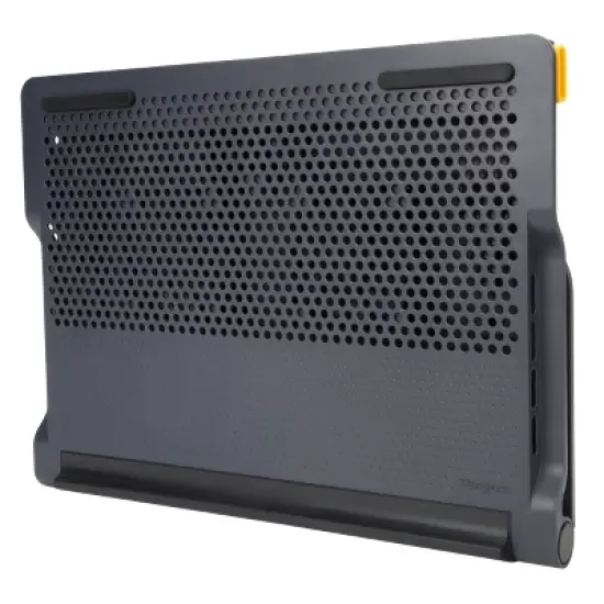 Targus 17" Chill Mat&trade;+ with 4-port Hub image {4}